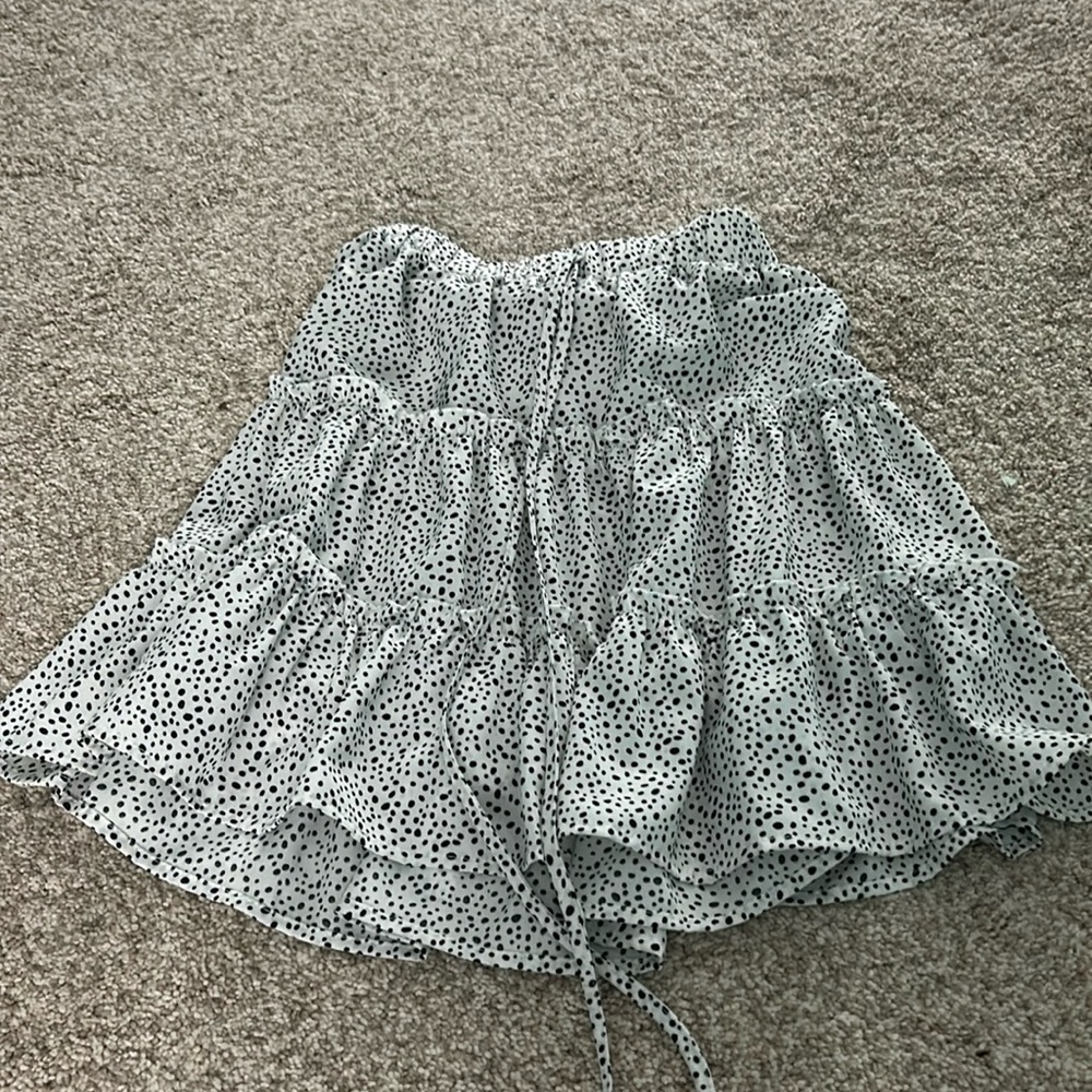 SHEIN, black and white polka dot skirt, very cute, worn once